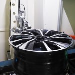 全自動(dòng)輪轂動(dòng)平衡跳動(dòng)檢測(cè)機(jī)