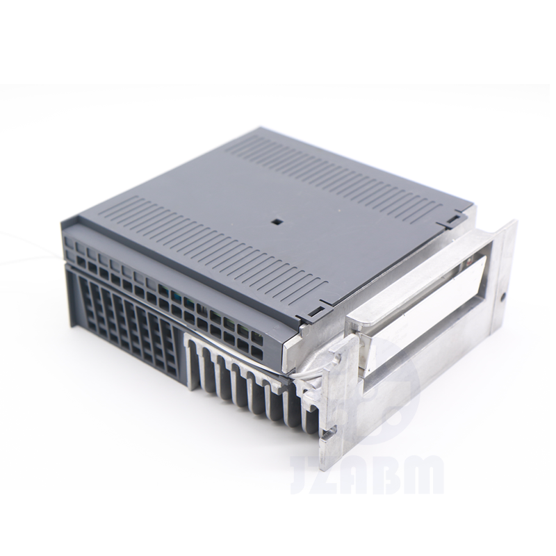 三菱伺服驅動器（水平）