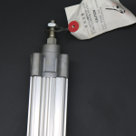 待機(jī)托氣缸